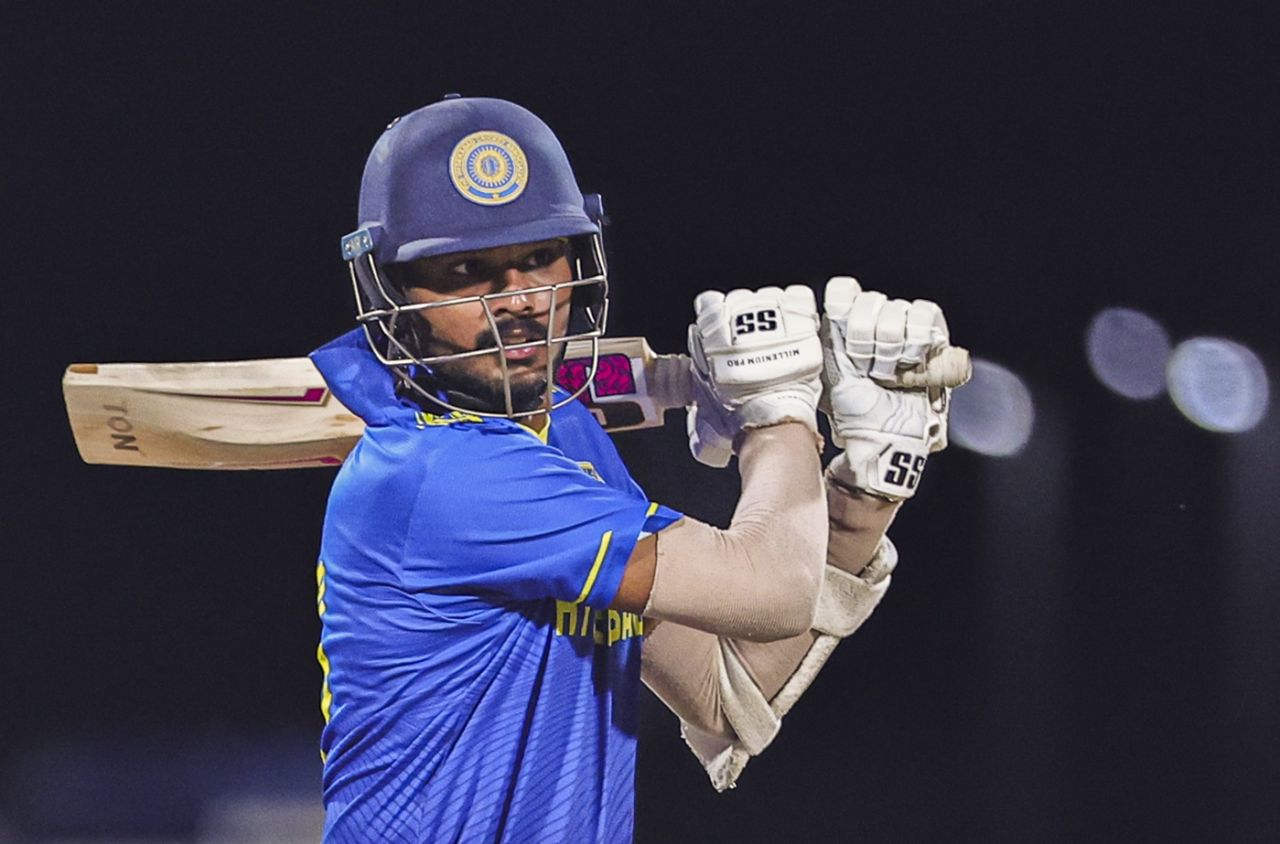 Ipl Aman Rao | ఐపీఎల్ వేలంలో మెరిసిన కరీంనగర్ క్రికెటర్ - రాజస్థాన్ రాయల్స్లో చోటు