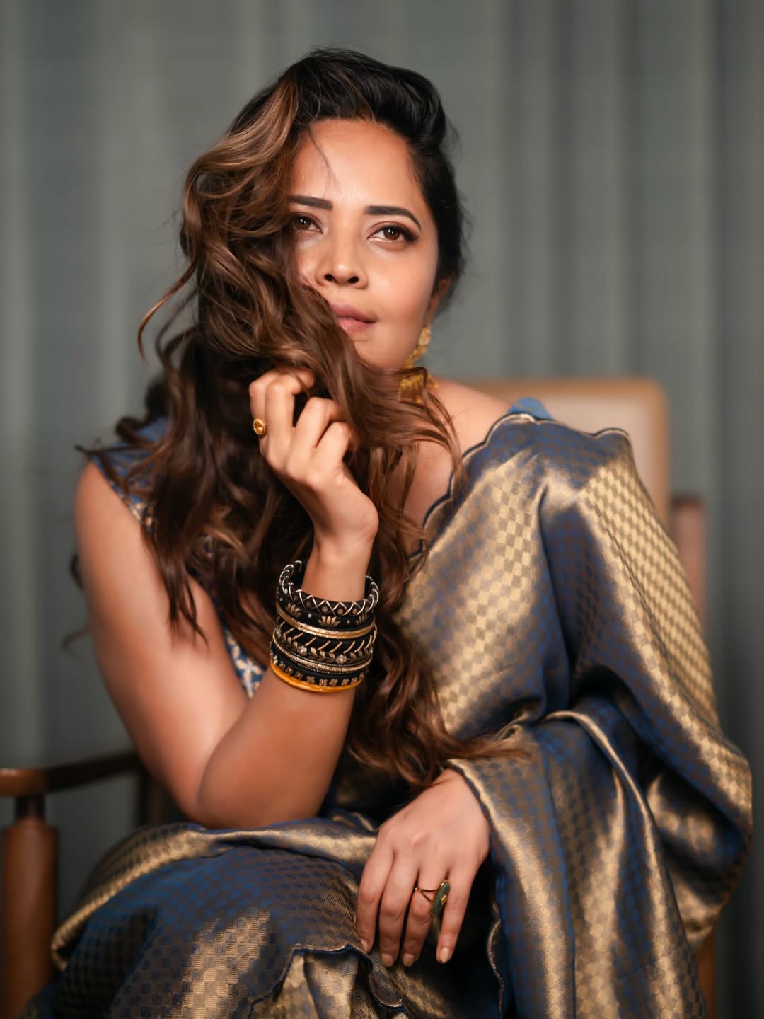 Anasuya Bharadwaj | చీరకట్టులో అనసూయ అందాలు అదరహో - Image 2