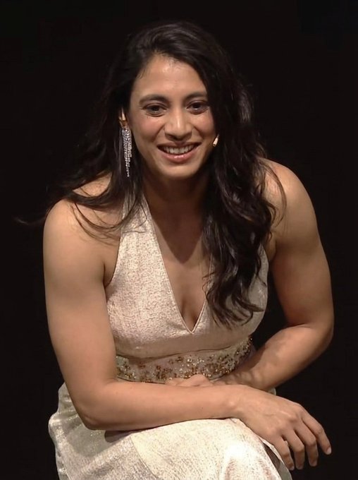 Smriti Mandhana | వైట్ గౌనులో మెరిసిన స్మృతి మంథాన - పెళ్లి క్యాన్సిల్ తర్వాత ఫస్ట్ టైమ్ ఇలా!