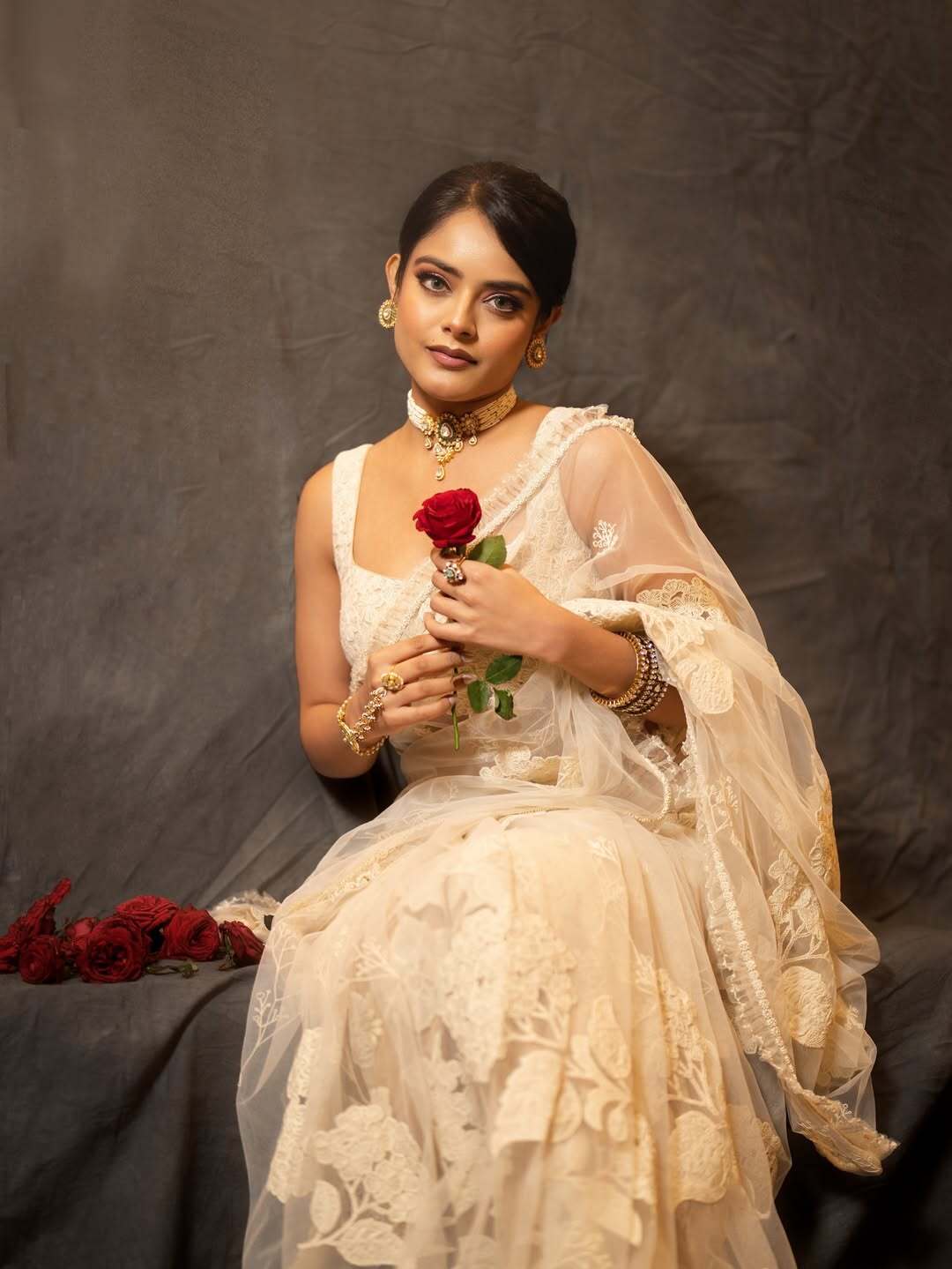 రాజాసాబ్ కంటే ముందు ప్రభాస్తో రిద్ది కుమార్ ఓ సినిమా చేసింది.