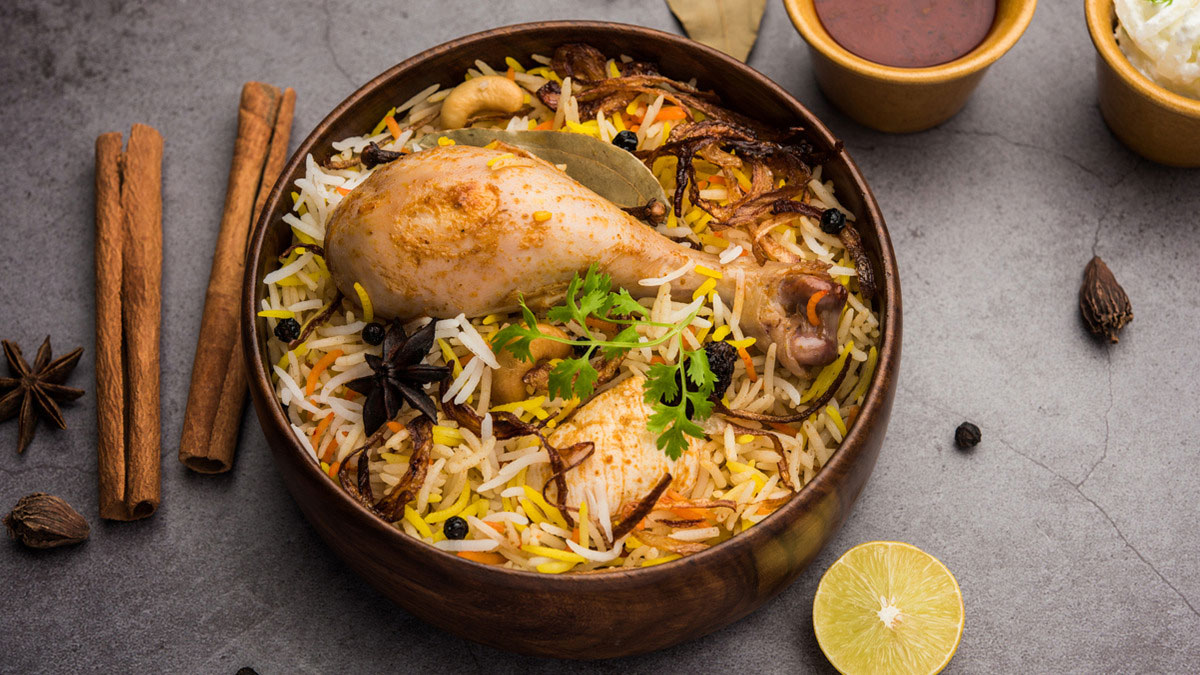 Swiggy Biryani Report | 2025లో స్విగ్గీ నుంచి 9.3 కోట్ల బిర్యానీలు లాగించేశారు