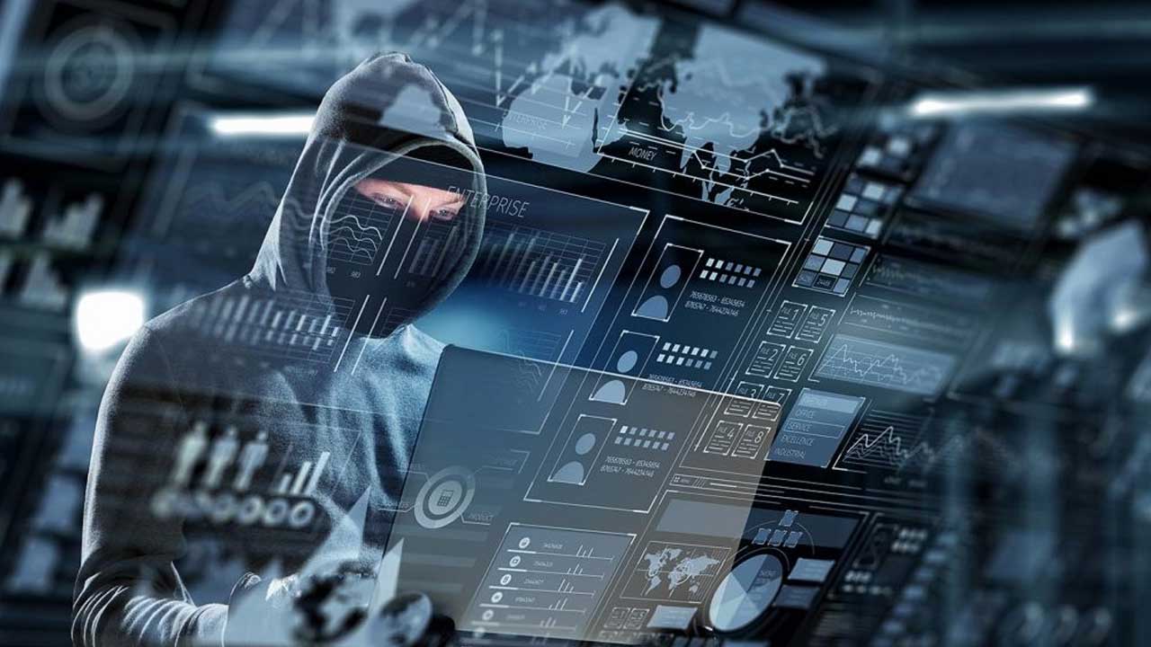 Cyber Crimes | సైబర్ నేరాల పట్ల అప్రమత్తంగా ఉండండి - పోలీసుల హెచ్చరిక