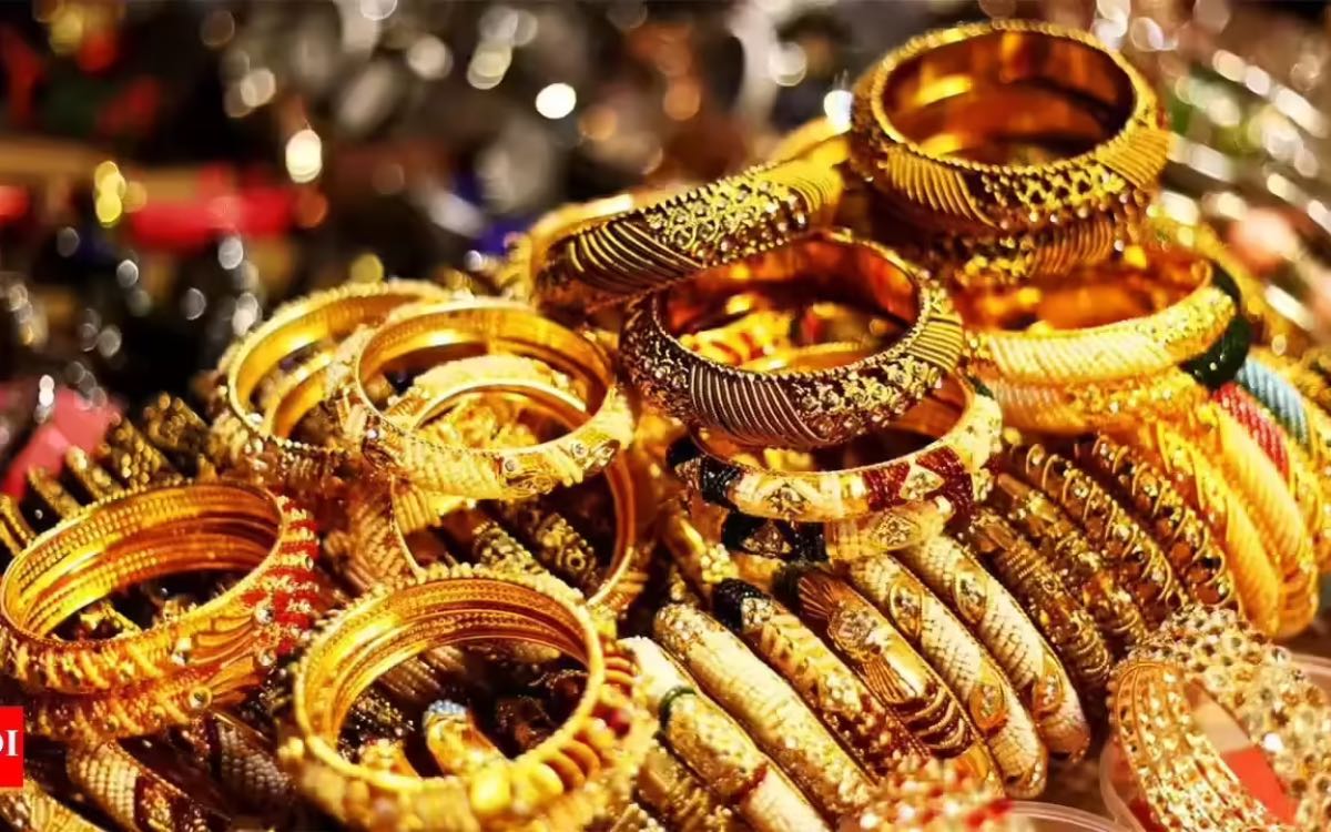 Gold-Silver Price | తగ్గిన వెండి.. పెరిగిన బంగారం..! హైదరాబాద్లో నేటి ధరలు ఇవే..!
