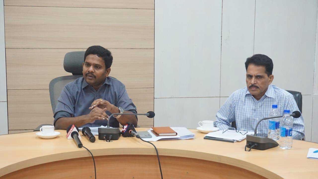 Urea | సినిమా టికెట్ల మాదిరే.. ఆన్లైన్లో యూరియా బుక్ చేసుకోవచ్చు..