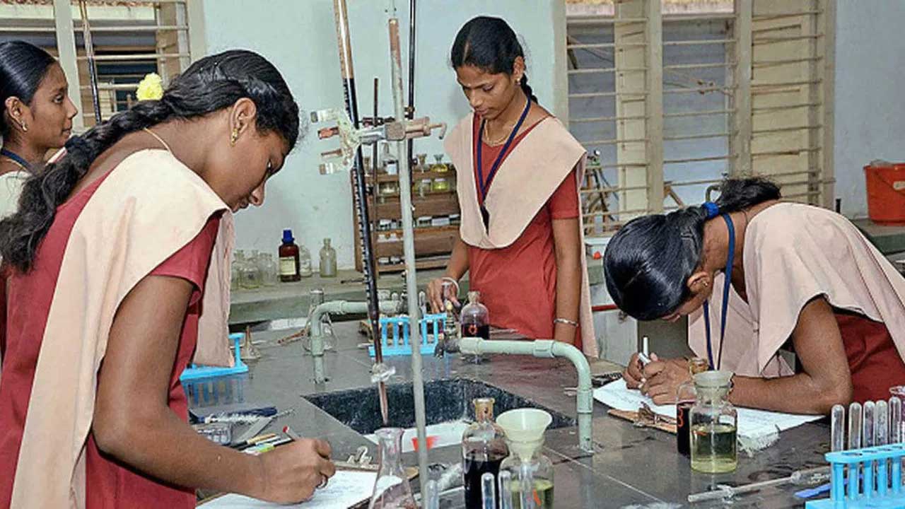 Inter Practical Exams | జంబ్లింగ్ విధానంలో ఇంటర్ ప్రాక్టికల్ పరీక్షలు..!