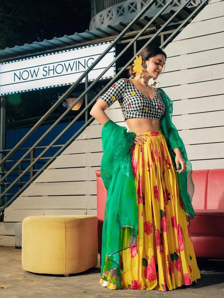Keerthy Suresh | పెళ్లైనా కీర్తి సురేష్ స్పీడు తగ్గలేదు – ఐదు సినిమాలతో బిజీ - Image 2