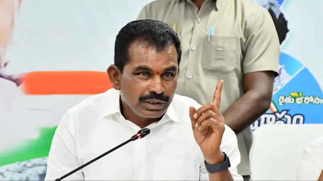 MLA Megha Reddy | చిన్నారెడ్డి వెన్నుపోటు పొడిచారు.. వనపర్తి ఎమ్మెల్యే మేఘారెడ్డి సంచలన వ్యాఖ్యలు