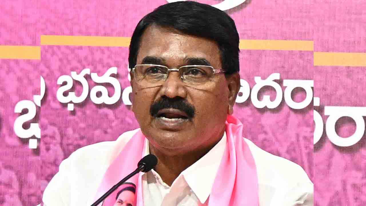 Niranjan Reddy | కేసీఆర్కు సిట్ నోటీసులు ఇవ్వడం కాంగ్రెస్ పిచ్చికి పరాకాష్ట: నిరంజన్రెడ్డి
