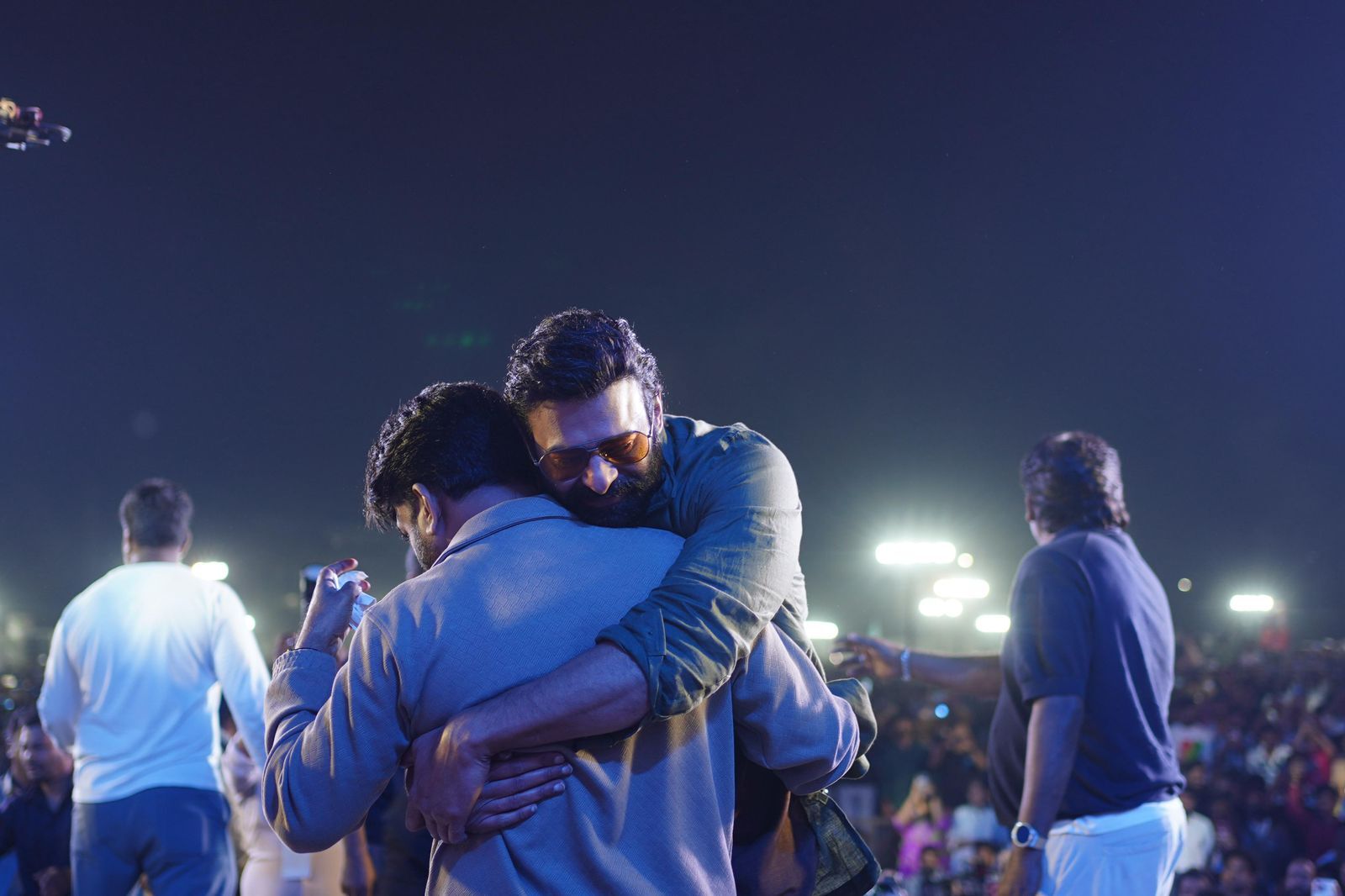 రాజాసాబ్ మూవీకి తమన్ మ్యూజిక్ అందిస్తున్నారు.