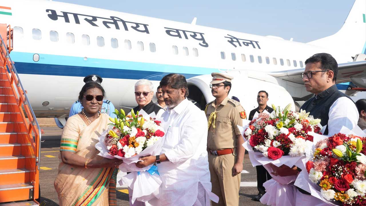 President | శీతాకాల విడిది కోసం.. హైదరాబాద్ చేరుకున్న రాష్ట్రపతి