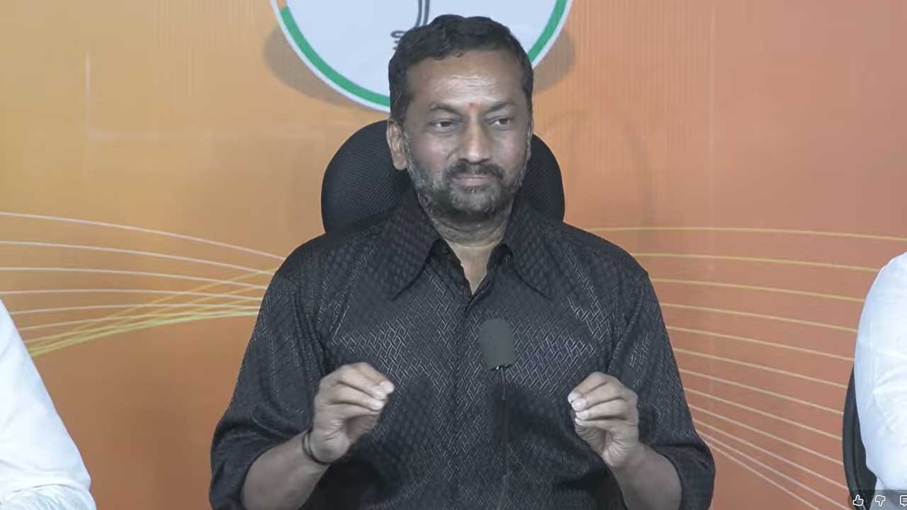 Raghunandan Rao | పంచాయతీ నిధులు నువ్వు తెచ్చేదేంది రేవంత్: ఎంపీ రఘునందన్రావు