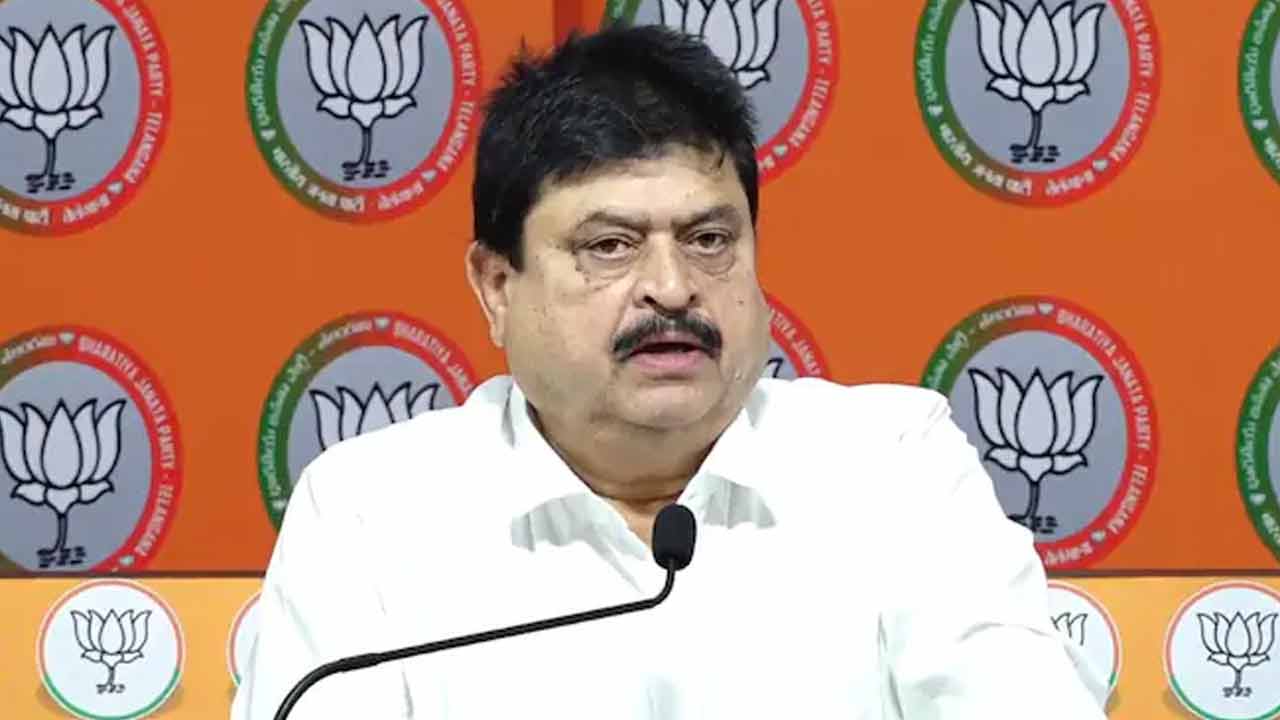 Ramchander Rao | అప్పుడు జిన్నా పాట..ఇప్పుడు సోనియా పాట: రాంచందర్రావు