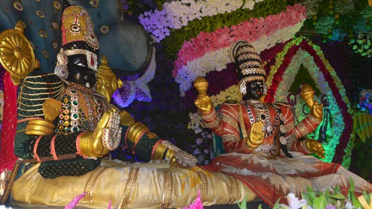 వైకుంఠ ఏకాదశి శోభ