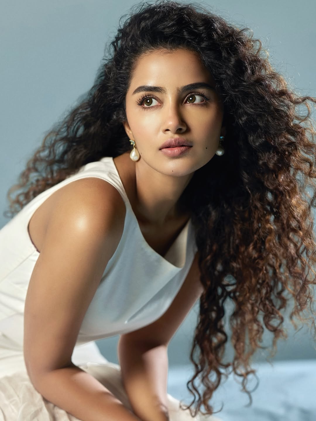 ప్రస్తుతం తెలుగులో భోగితో పాటు క్రేజీ కళ్యాణం సినిమాలు చేస్తోంది.
