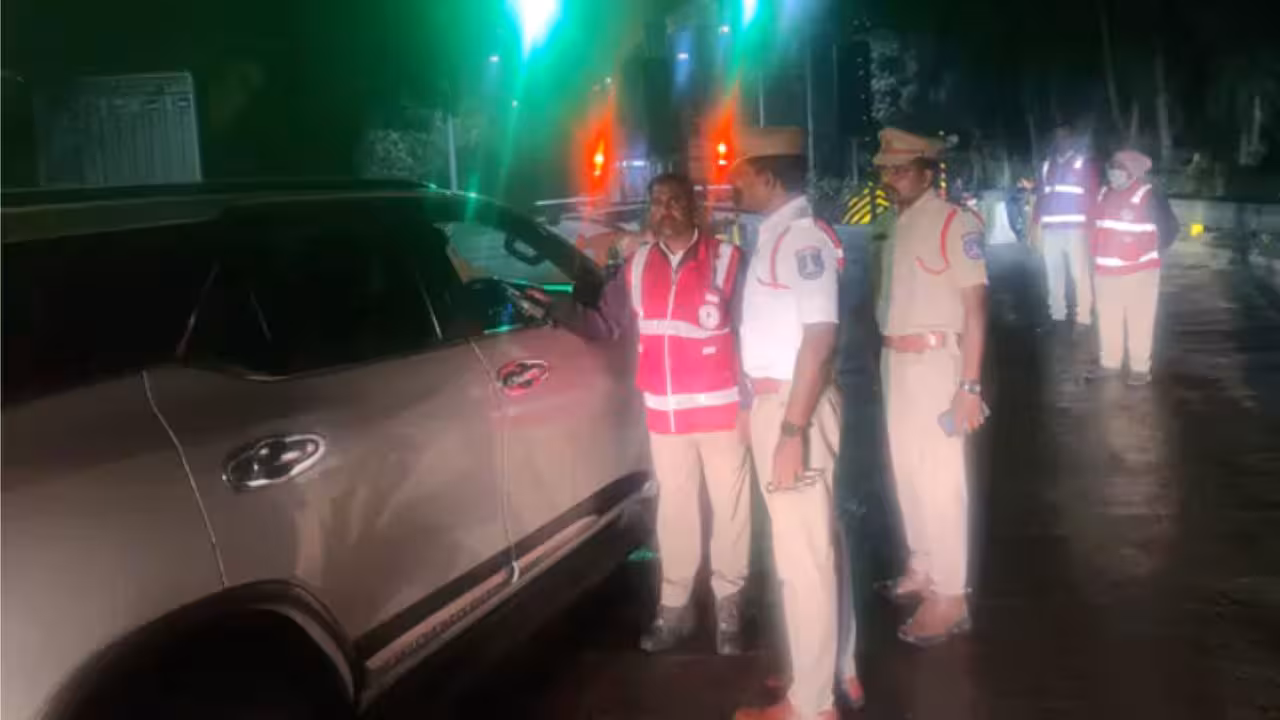 New Year Celebrations | ఓవైపు న్యూఇయర్ వేడుకలు.. మరోవైపు జోరుగా డ్రంక్ అండ్ డ్రైవ్ తనిఖీలు