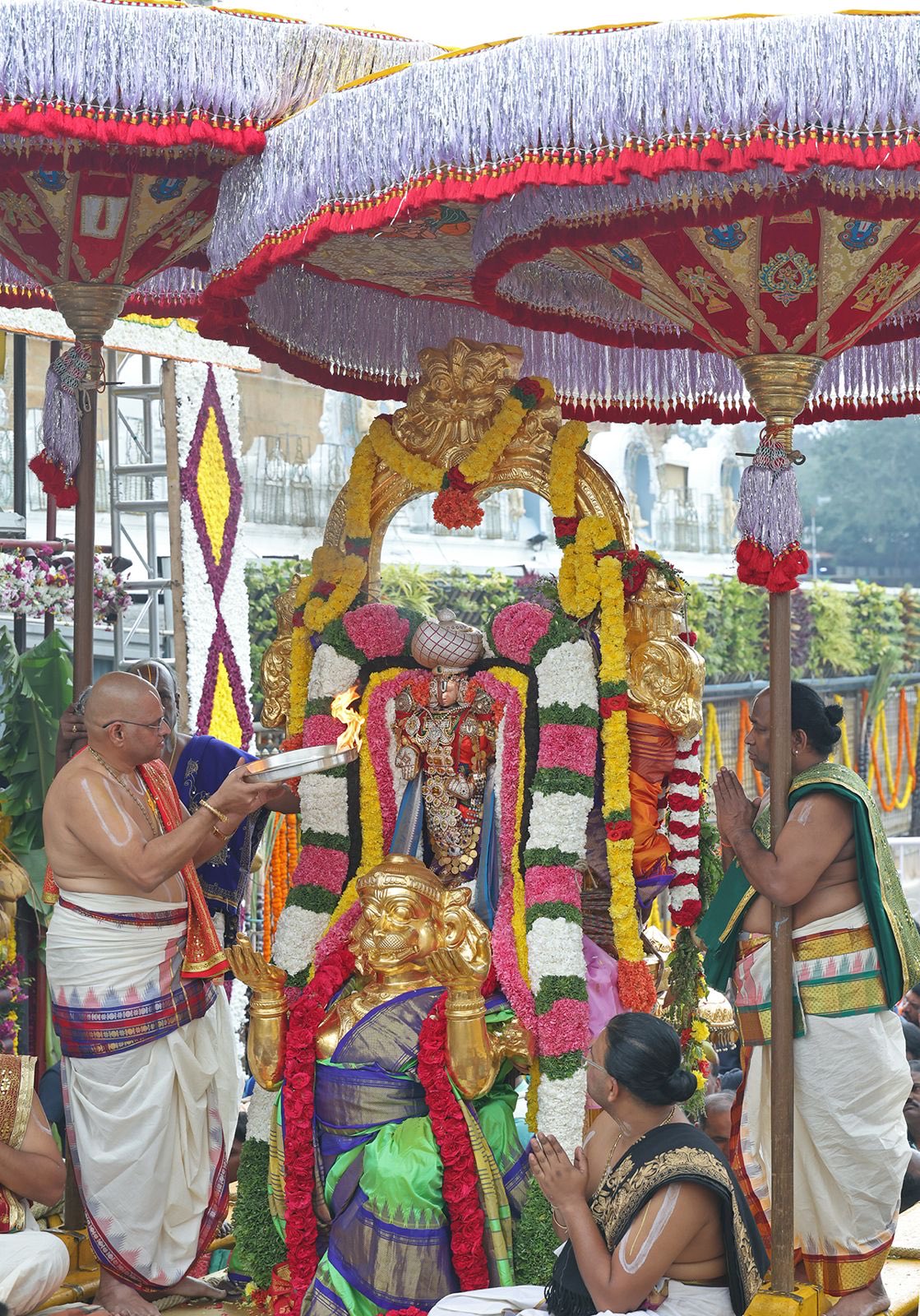 వేడుకల దృష్యాలు..
