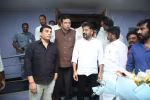 Cm Revanth Reddy | మినిస్టర్స్తో కలిసి పూలే సినిమా చూసిన సీఏం రేవంత్ రెడ్డి