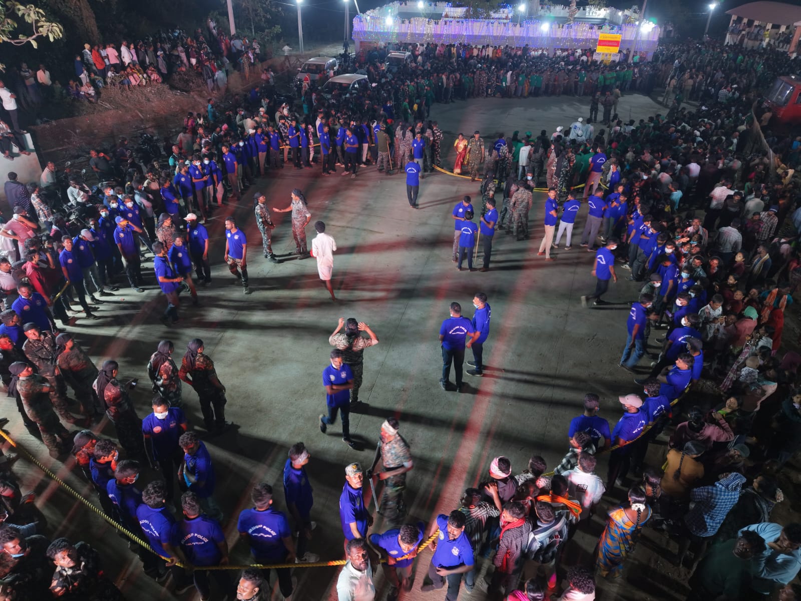 Medaram Jatara 2026 | మేడారం జాతర 2026: వైభవంగా సారలమ్మ రాక.. కన్నుల పండుగగా జాతర దృశ్యాలు - Image 30