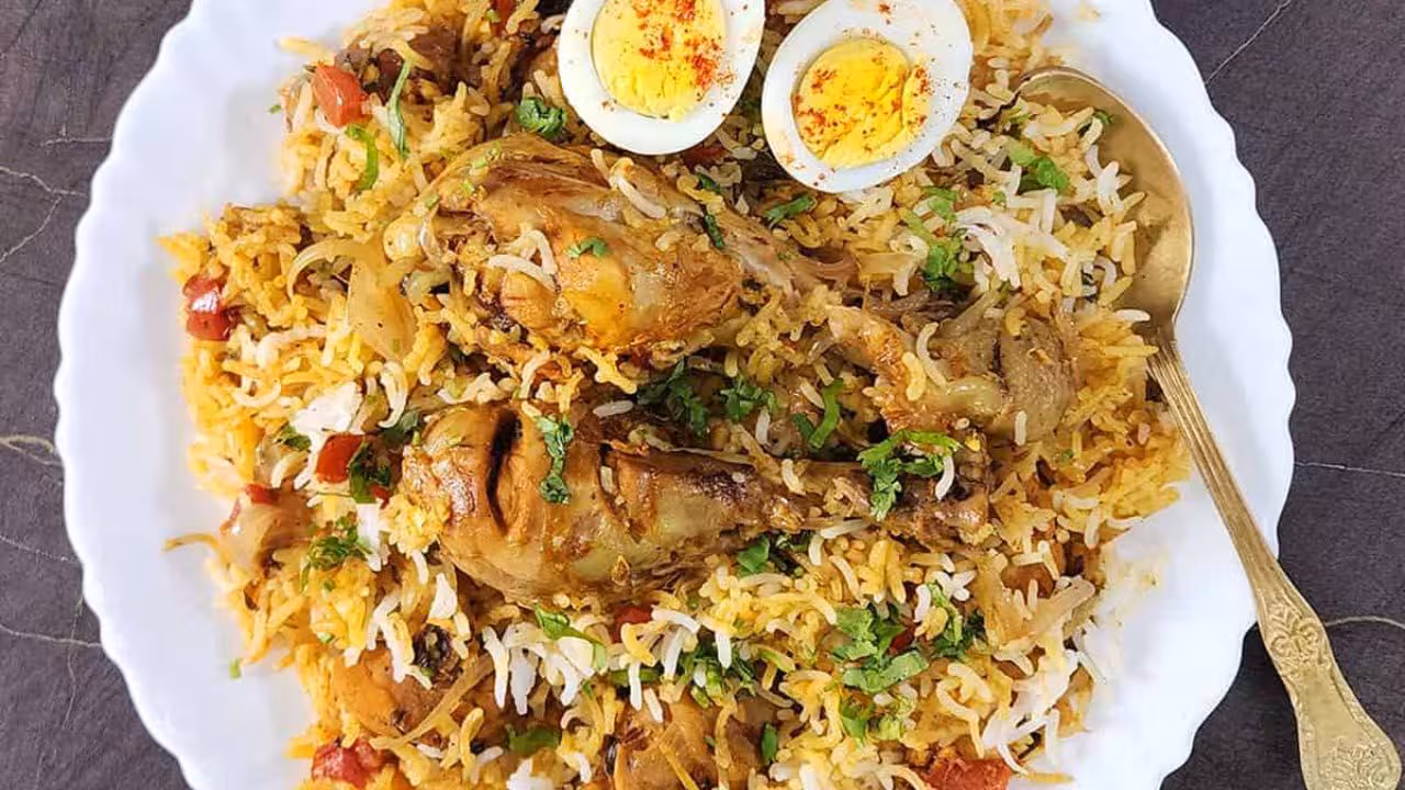 Swiggy Orders | న్యూ ఇయర్ పార్టీ.. 2 లక్షల బిర్యానీలను ఆరగించారు..