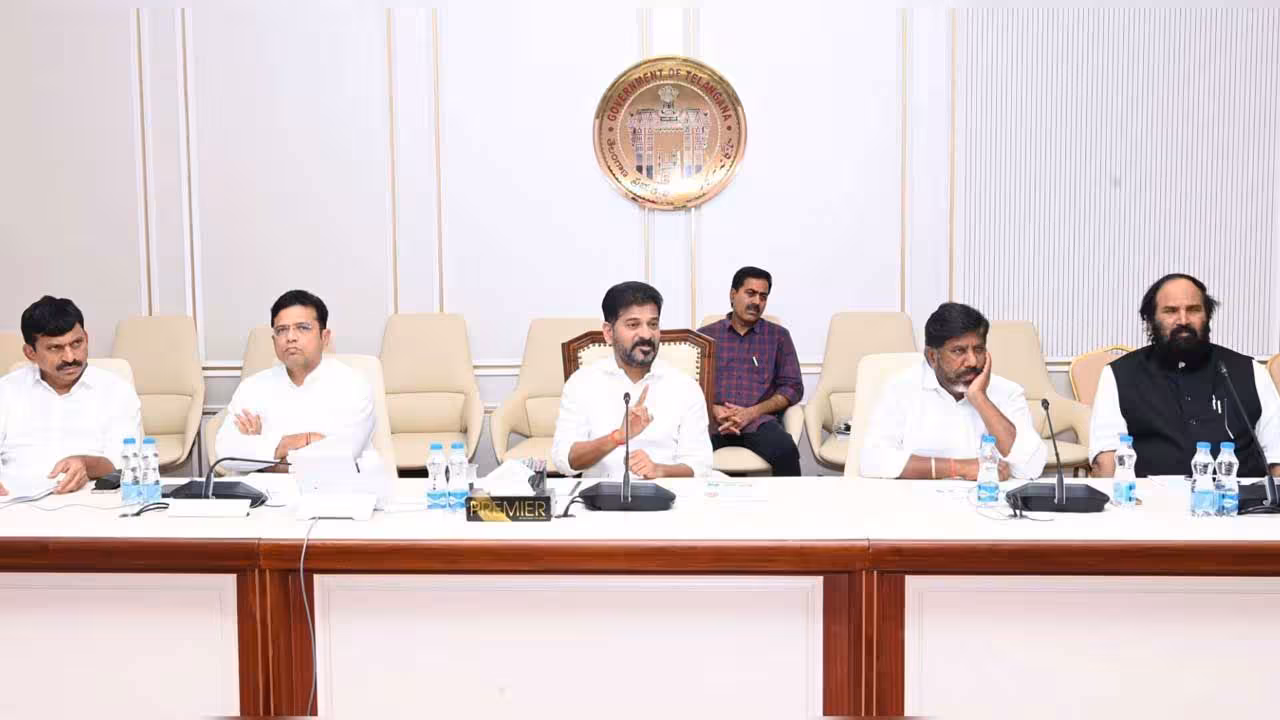 Cabinet Meeting | 5 గంటలకు మేడారంలో కేబినెట్ భేటీ.. తరలి రానున్న మంత్రులు, అన్ని శాఖల ఉన్నతాధికారులు