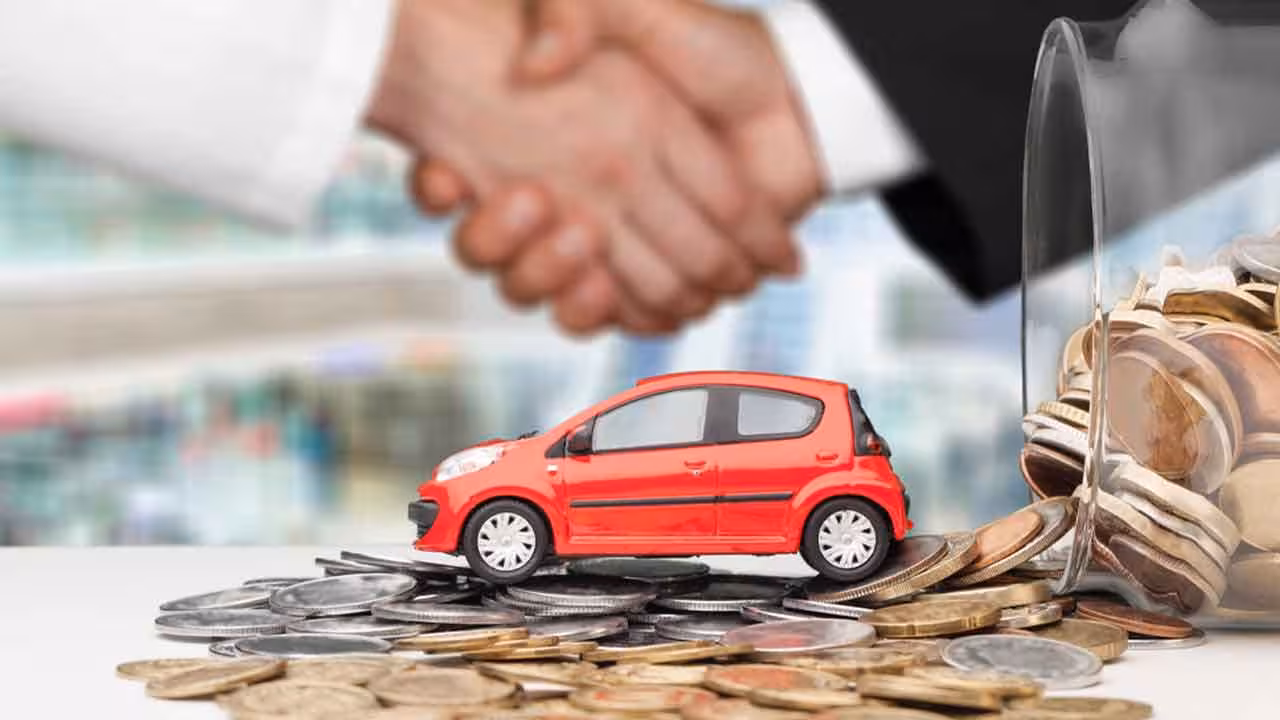 Car Loan EMI | రూ.6 లక్షల విలువ చేసే కార్ కొంటే డౌన్ పేమెంట్ ఎంత చెల్లించాలి..? ఈఎంఐ ఎంత అవుతుంది..?