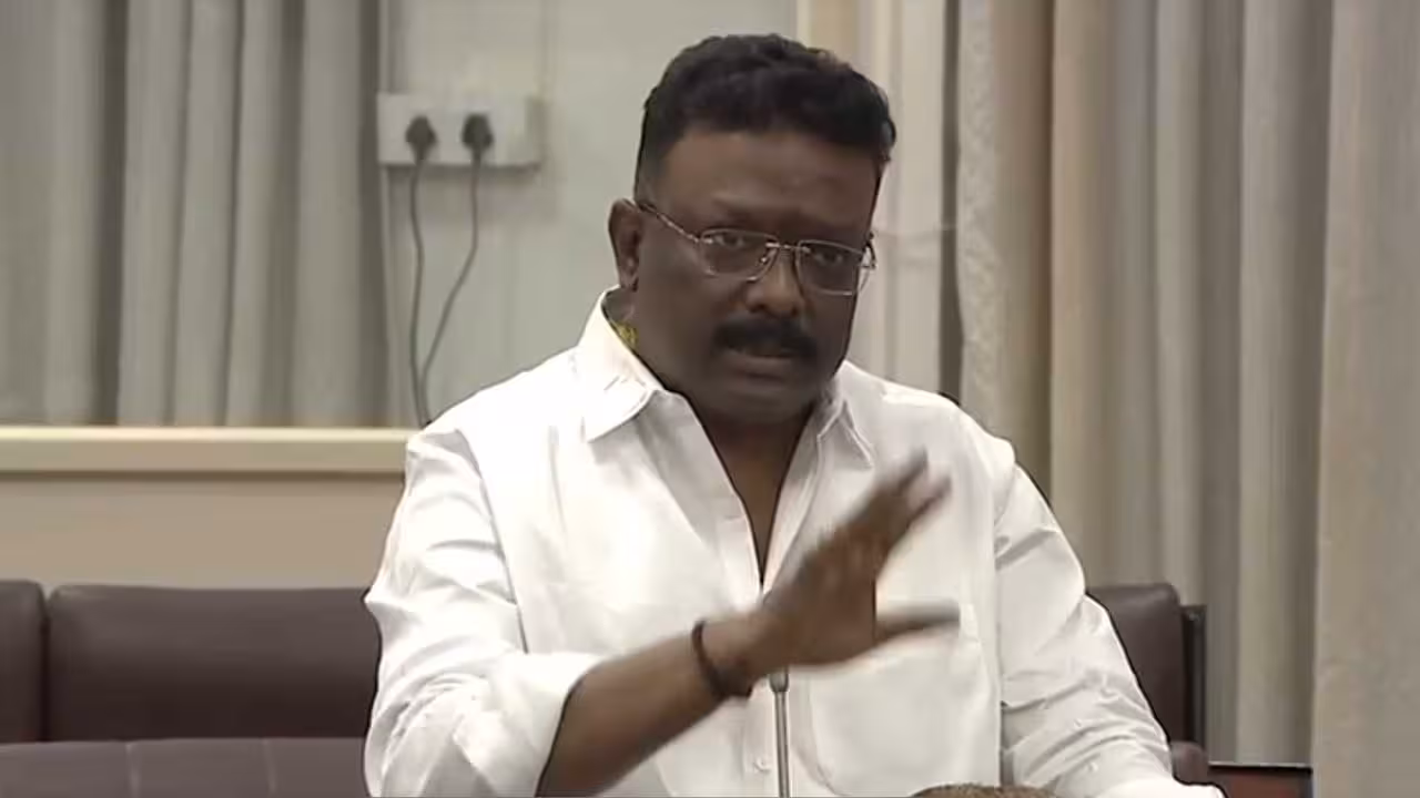 MLC Dasoju Sravan | జేఎన్టీయూలో గ్రూప్-1 మూల్యాంకనం : ఎమ్మెల్సీ దాసోజు శ్రవణ్
