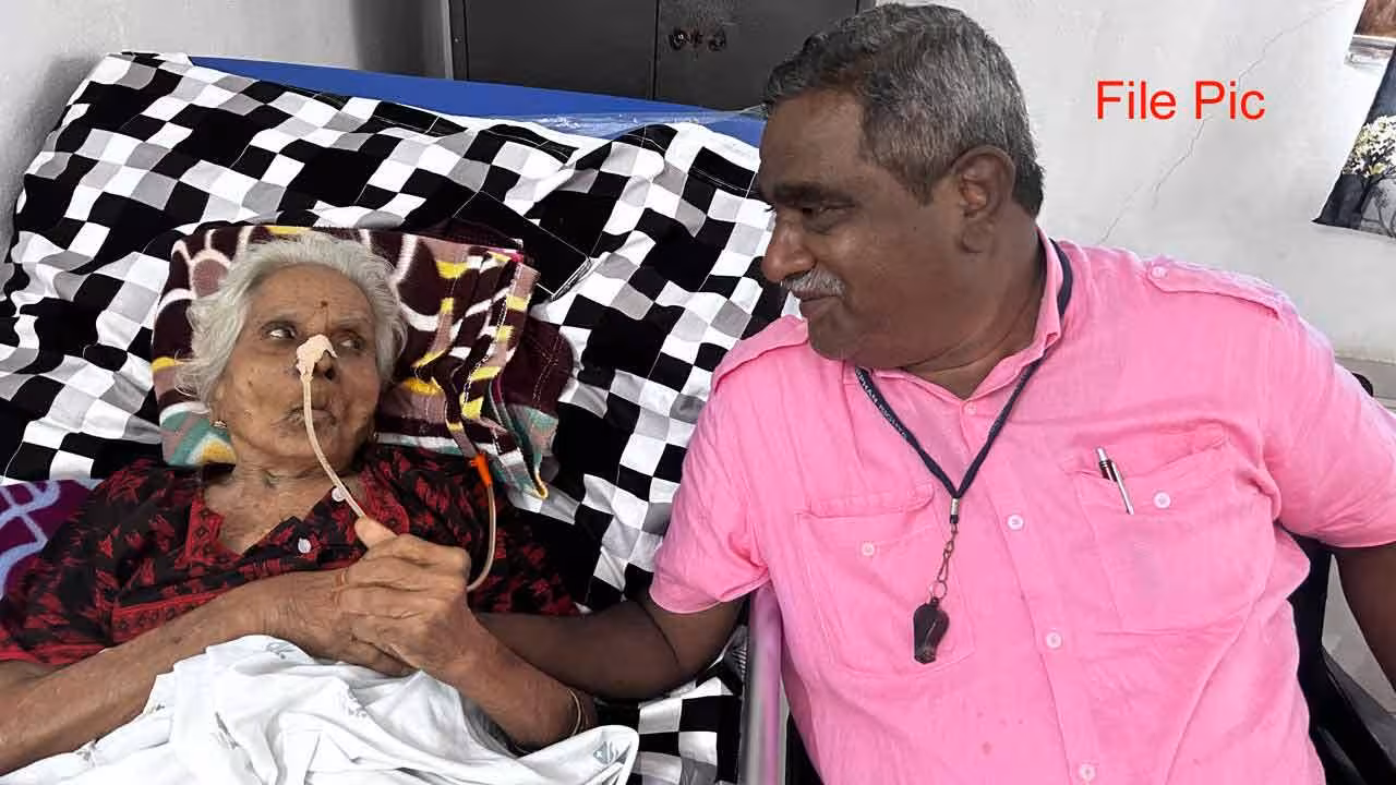 Gade Innaiah | గాదె ఇన్నయ్యకు మాతృవియోగం.. జైలు నుంచి విడుదలయ్యేనా..?