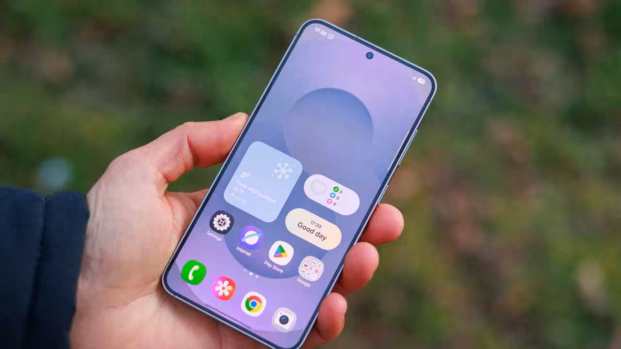 Samsung Galaxy S25 | శాంసంగ్ బంపర్ ఆఫర్.. భారీ తగ్గిన ఎస్25 స్మార్ట్ ఫోన్ ధర..
