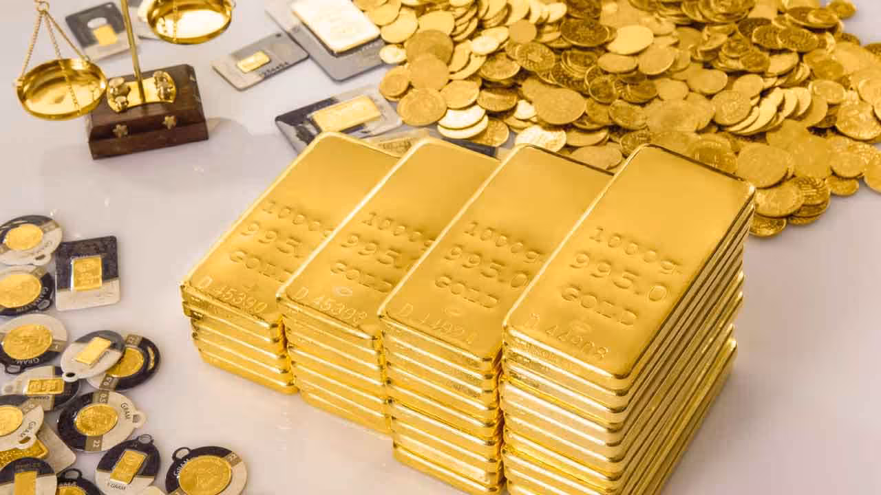 Gold Investments | బంగారంపై పెట్టుబడి పెడుతున్నారా..? ఈ ప్లాట్ఫామ్లపై ఓ లుక్కేయండి..!