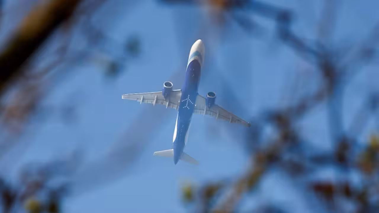 Iran Airspace | గగనతలం మూసివేతకు ముందే.. ఇరాన్ మీదుగా ఢిల్లీ చేరిన ఇండిగో విమానం