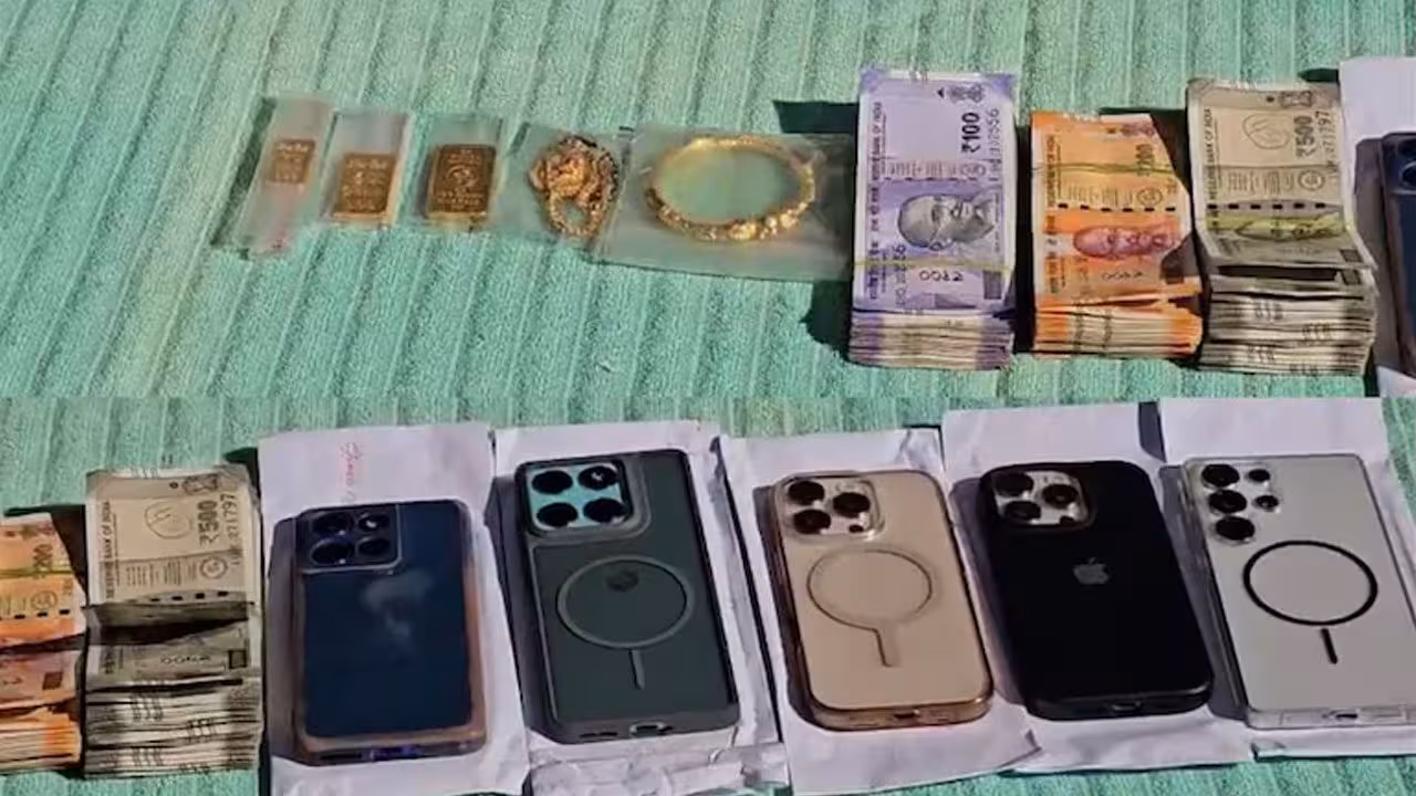 iPhone | ఐఫోన్ కొనాలనే కల.. ఆ యువతిని దొంగగా మార్చింది..