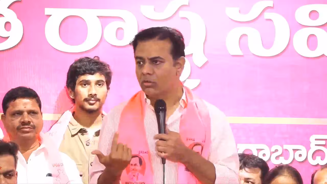 KTR | మేడిగడ్డ బ్యారేజీపై కుట్రలు చేసింది చాలదన్నట్టు.. అన్నారం బ్యారేజీని కూల్చేందుకు కుతంత్రాలకు తెరతీశారా?: కేటీఆర్