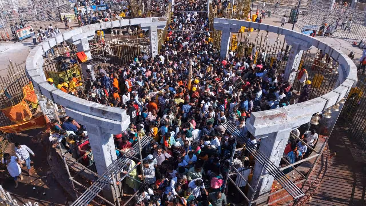 Medaram | మహాజాతరకు ముందే.. మేడారానికి పోటెత్తిన భక్తులు
