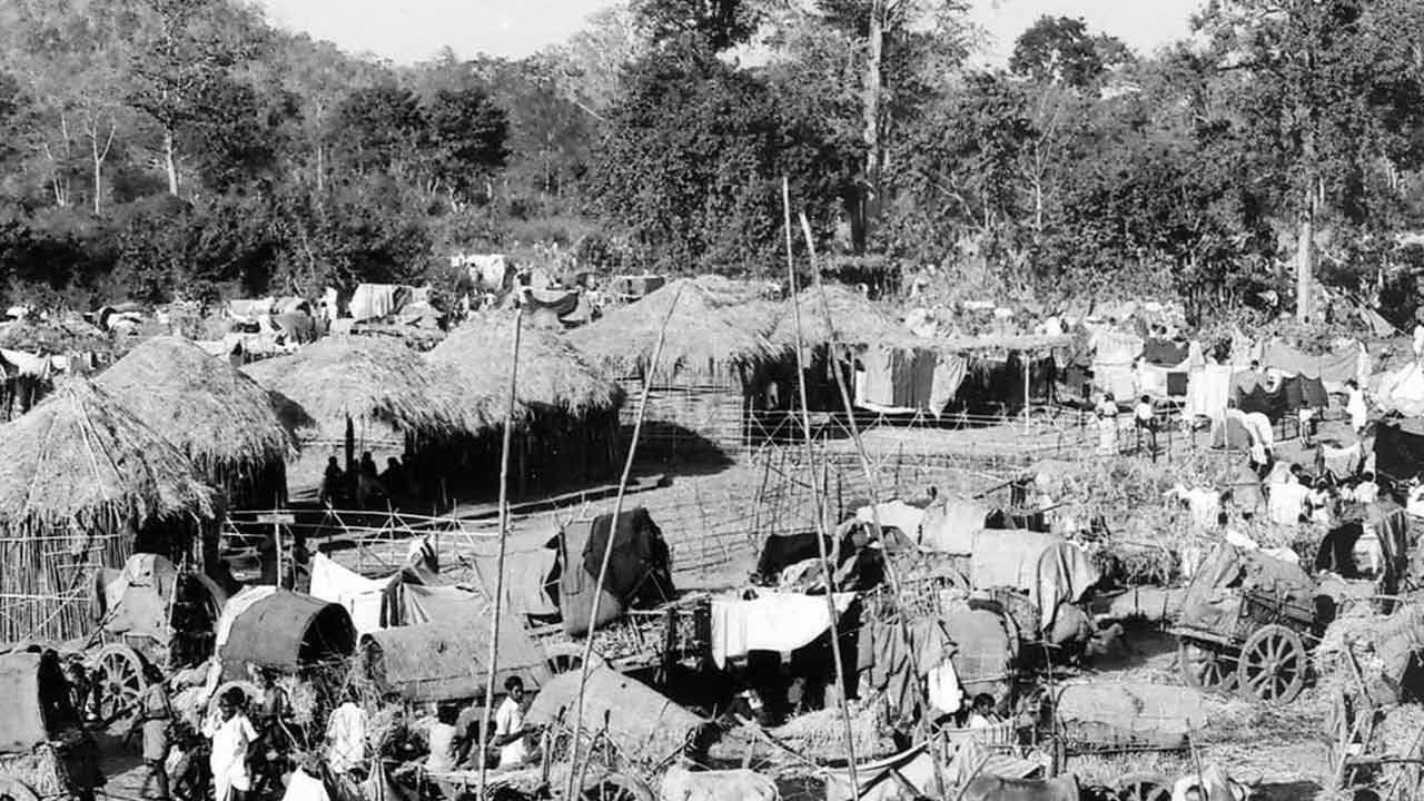 Medaram Jathara | 50 ఏళ్ల క్రితం మేడారం జాతర.. ఆశ్చర్యపరుస్తున్న ఫొటోలు - Image 4