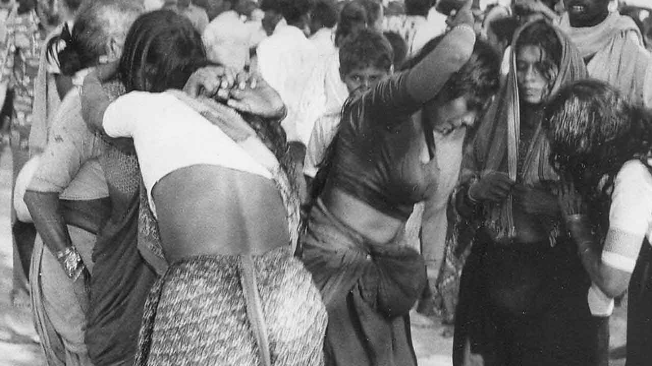 Medaram Jathara | 50 ఏళ్ల క్రితం మేడారం జాతర.. ఆశ్చర్యపరుస్తున్న ఫొటోలు - Image 6