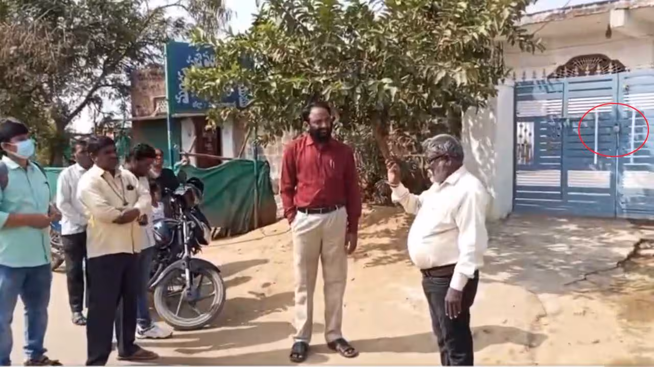 Mahabubabad | 30 నెలల అద్దె బాకీ.. ఎంపీడీవో ఆఫీసుకు తాళం