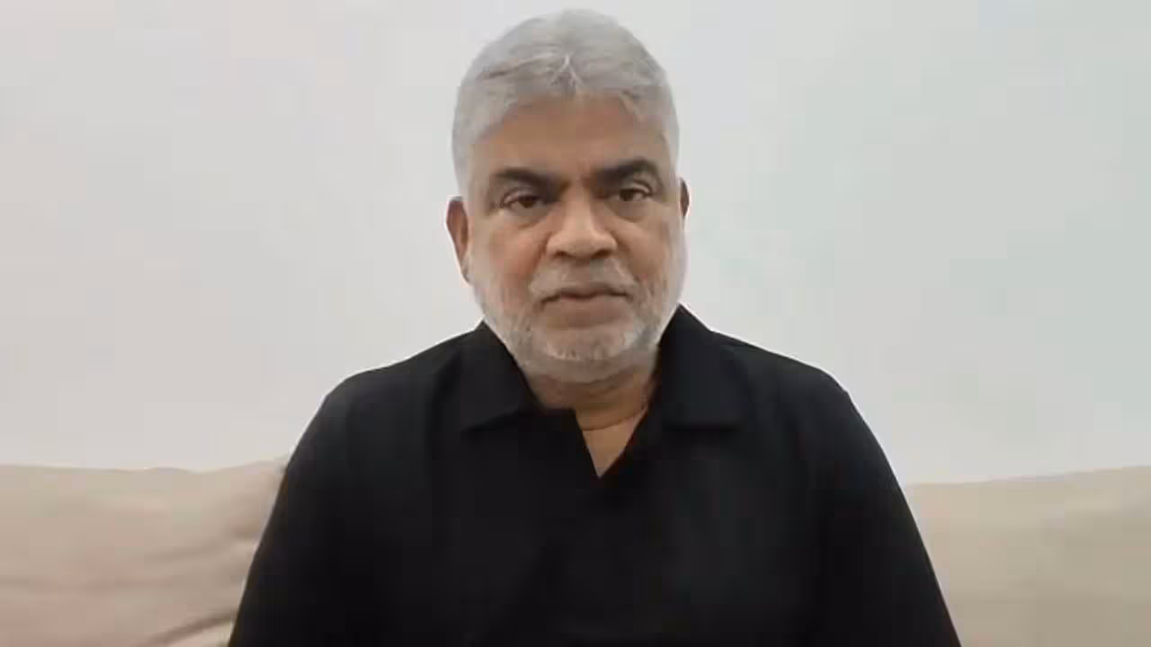 Speaker Gaddam Prasad Kumar | మాజీ ఎమ్మెల్యే మెతుకు ఆనంద్కు స్పీకర్ గడ్డం ప్రసాద్ నోటీసులు