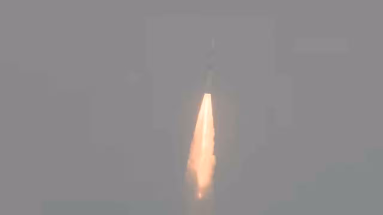 PSLV-C62 | పీఎస్ఎల్వీ-సి62 రాకెట్ ప్రయోగంలో సాంకేతిక లోపం.. శాటిలైట్తో తెగిన సంబంధాలు..