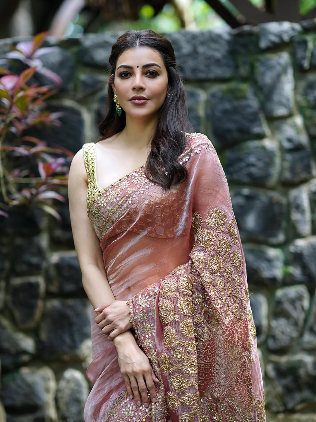 ఈ మైథాలజీ మూవీలో కాజల్ అగర్వాల్ మండోదరిగా నటిస్తోంది.