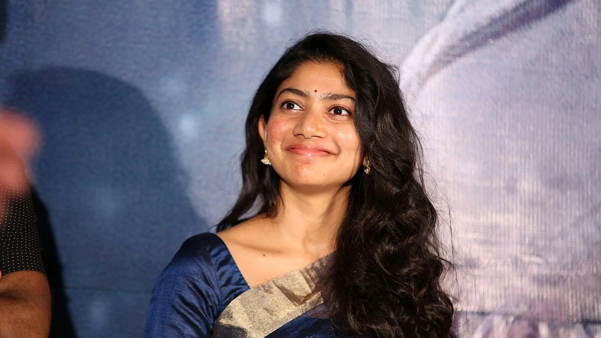 రామాయణ లో సాయిపల్లవి సీత పాత్రలో కనిపించబోతుంది.