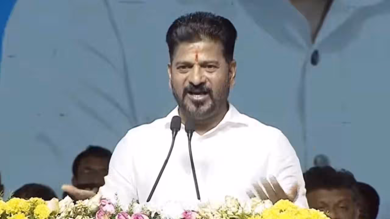 CM Revanth Reddy | డీకే అరుణను ఓడగొట్టేందుకు 14 మీటింగ్లు.. సీఎం రేవంత్ సంచలన వ్యాఖ్యలు