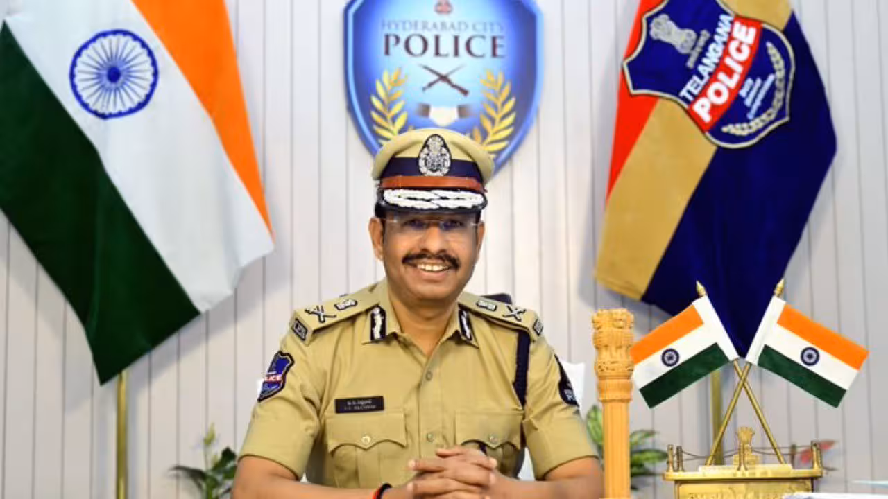 CP VC Sajjanar | సంక్రాంతికి ఊరెళ్తున్నారా..? ఇల్లు జాగ్రత్త.. సీపీ వీసీ సజ్జనార్ సూచనలు..