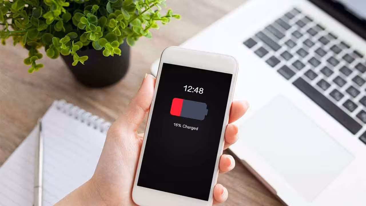 Smart Phone Battery | మీ ఫోన్ బ్యాటరీ త్వరగా అయిపోతుందా..? ఇలా చేయండి..!
