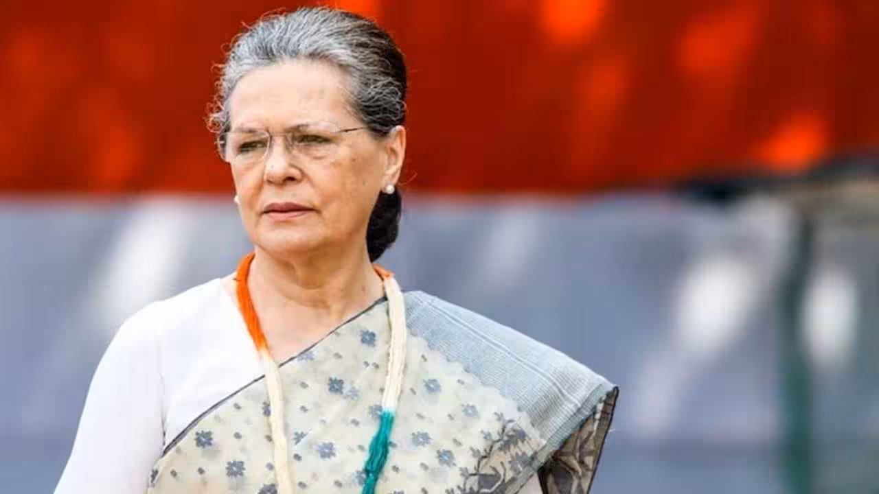 Sonia Gandhi | పౌరసత్వానికి ముందు ఓటు కేసు.. సోనియా గాంధీకి ఢిల్లీకోర్టులో ఊరట..!