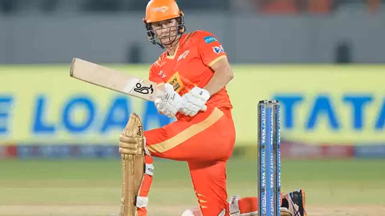 WPL 2026 | యూపీ వారియర్స్ను మళ్లీ ఓడించిన గుజరాత్.. పాయింట్ల పట్టికలో రెండో స్థానానికి..