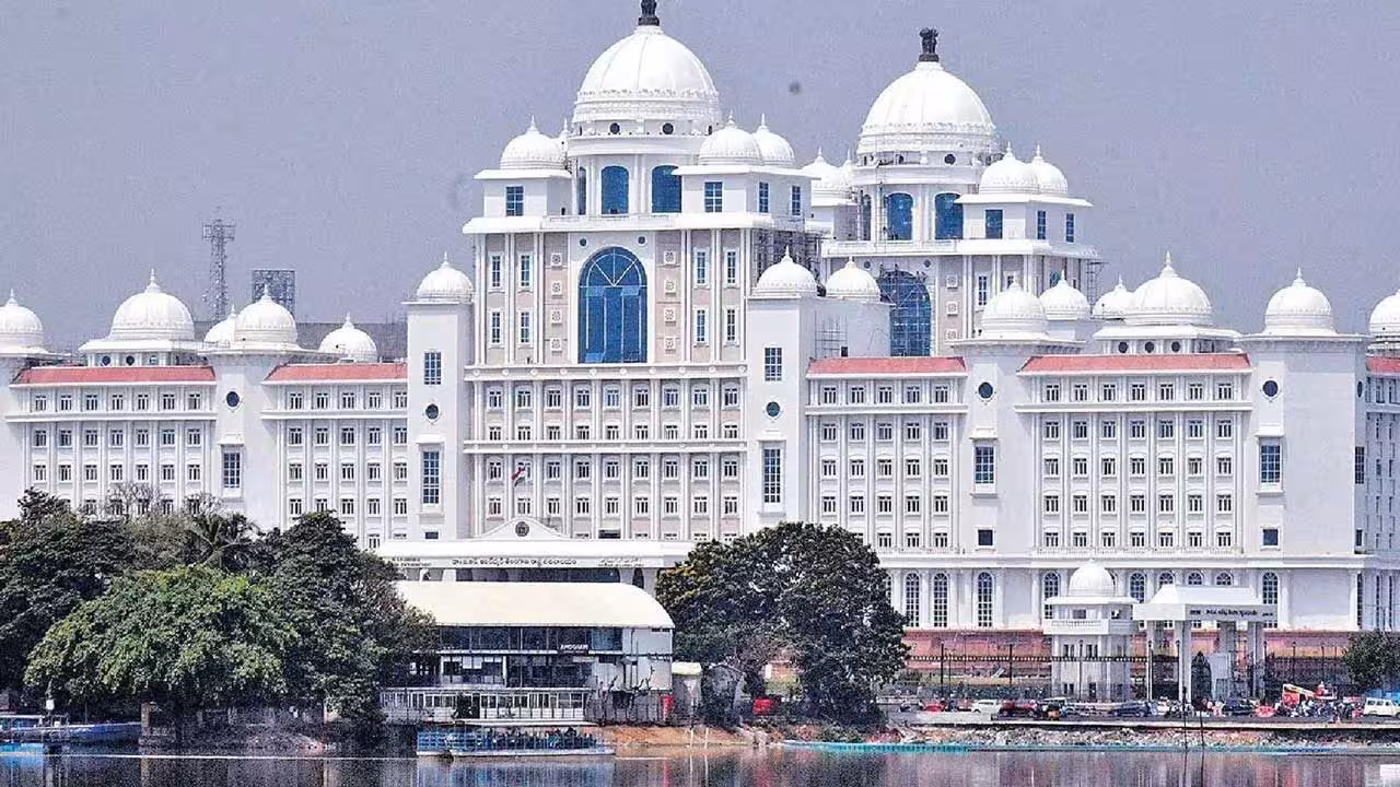Telangana | ప్రభుత్వ ఉద్యోగుల రిటైర్మెంట్ వయసు 64..! ఇక టీజీపీఎస్సీ నోటిఫికేషన్లు లేనట్టే..!!