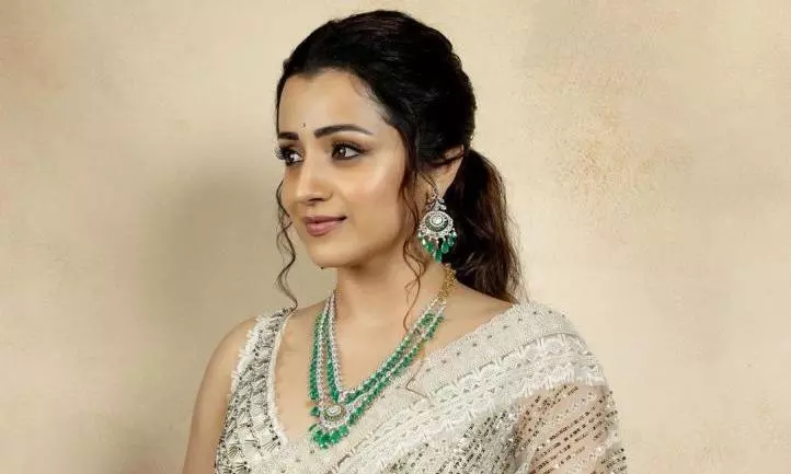 జూన్లో విశ్వంభర ప్రేక్షకుల ముందుకు రానున్నట్లు ప్రచారం జరుగుతోంది.
