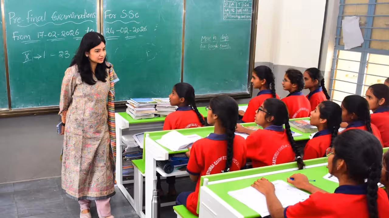 Garima Agrawal | అన్ని సబ్జెక్టులను సమగ్రంగా చదవాలి.. మంచి ఫలితాలు సాధించాలి