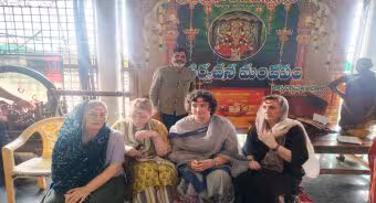 Pawan Kalyan Wife | ఓరుగల్లు భద్రకాళి అమ్మవారి సన్నిధిలో పవన్ కళ్యాణ్ సతీమణి