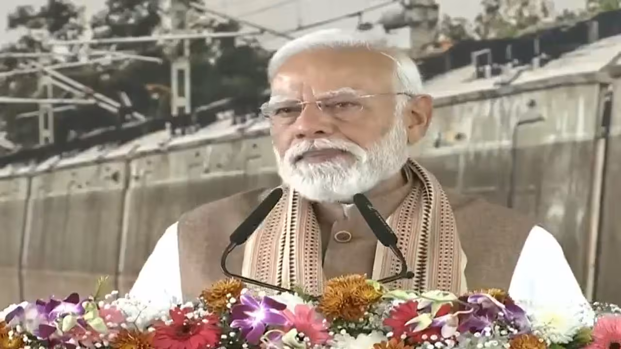 PM Modi | కాంగ్రెస్ దివాలా తీసింది..! ఏఐ సమ్మిట్లో యూత్ కాంగ్రెస్ నిరసనపై తీవ్రస్థాయిలో ఆగ్రహం వ్యక్తం చేసిన మోదీ..!
